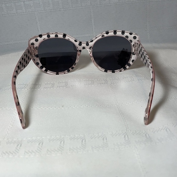 *5 for $25* NWOT Kids FGX International Fashion Sunglasses Red Butterfly Cat Eye - Picture 4 of 4